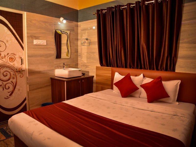 Sree Varada International Gokarna  Exterior photo